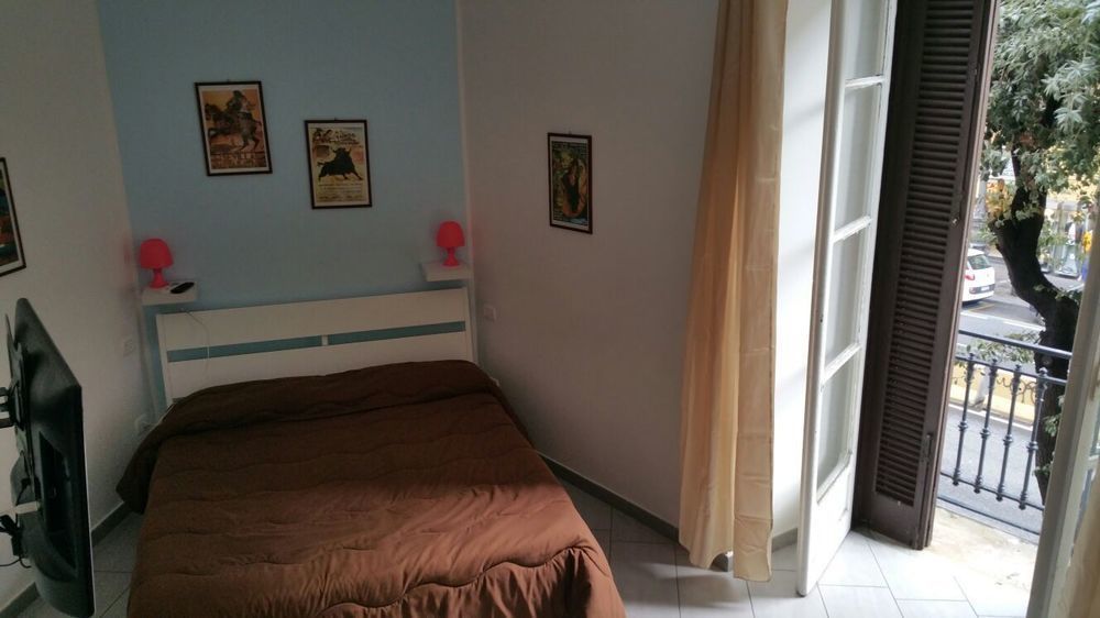 B&B 248 เนเปิลส์ ภายนอก รูปภาพ